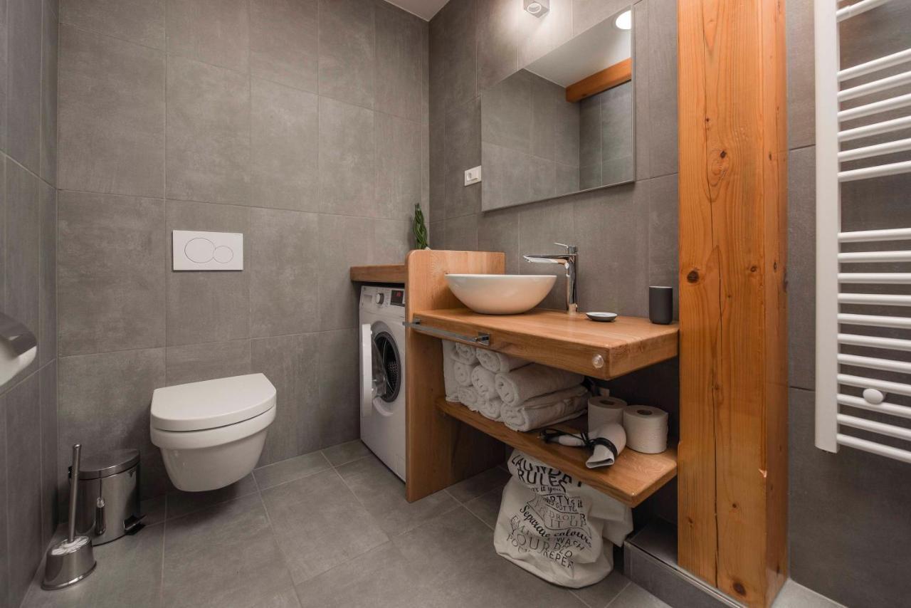 Apartmaji Nija Bled Exteriör bild