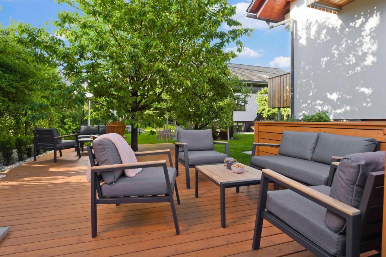 Apartmaji Nija Bled Exteriör bild